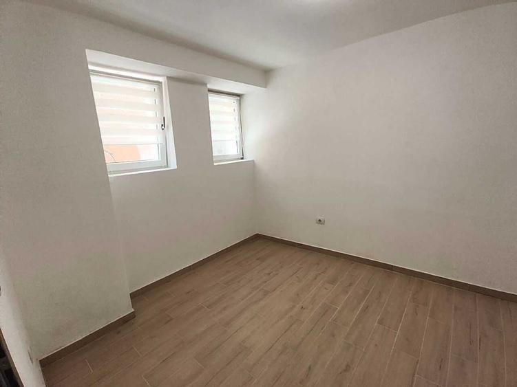 Apartament ultracentral in curte comuna - 4