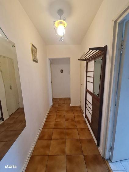 Apartament cu 2 camere decomandat în Griviței