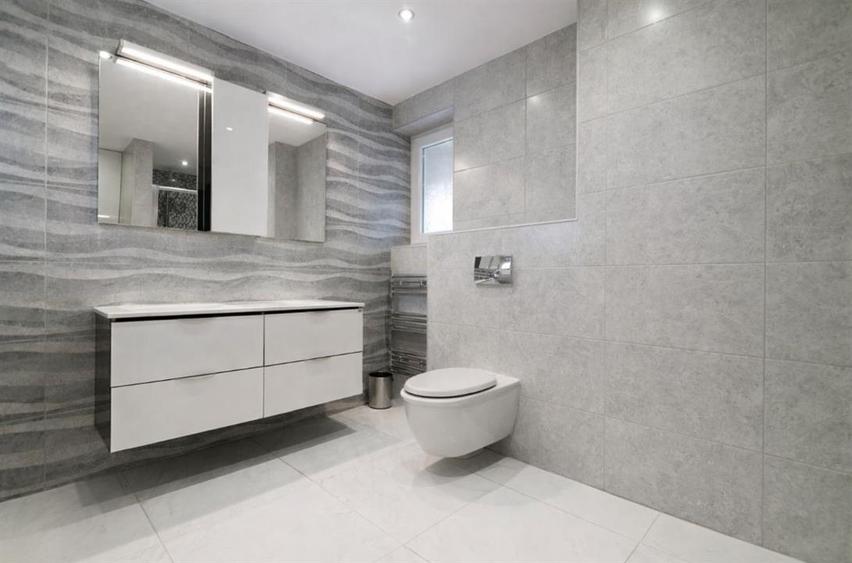Casă individuală cu 3 camere cu Canalizare în Sânmartin