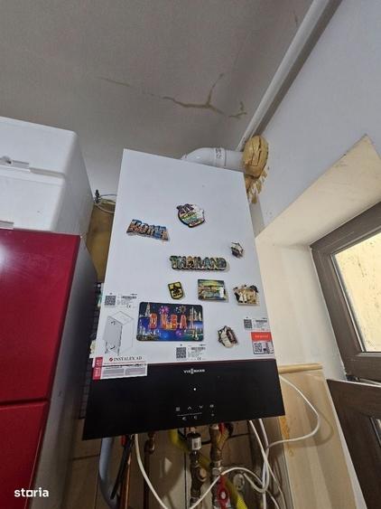 Apartament cu 4 camere decomandat în Victoriei