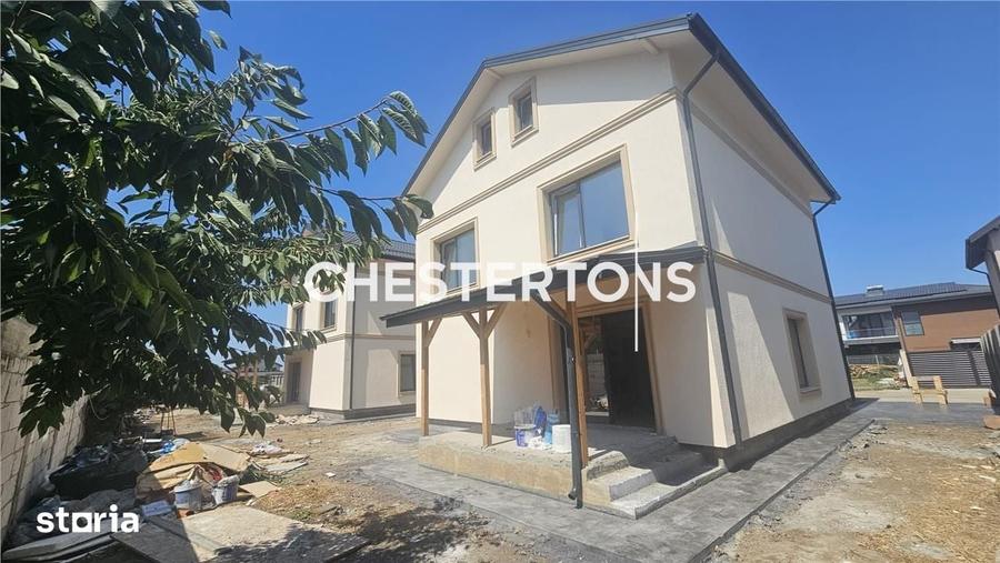 Casă cu 5 camere cu Teren 305 Mp în Central