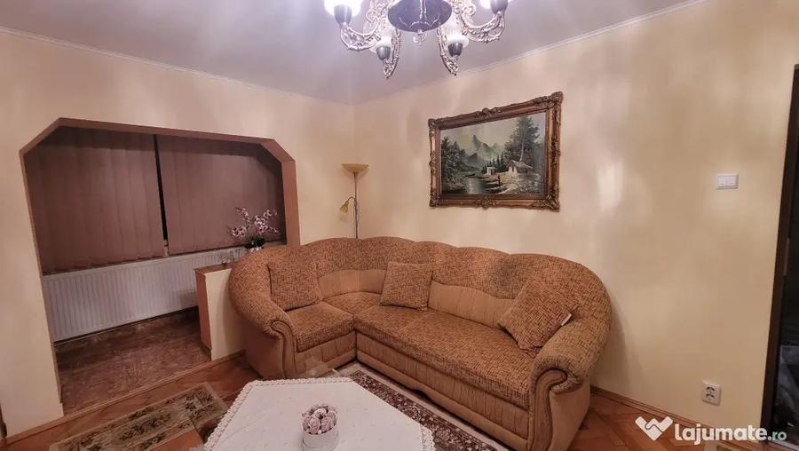 Apartament cu 2 camere semidecomandat în Micălaca