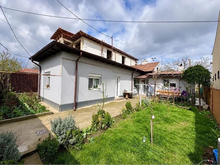 Casă cu Teren 213 Mp în Mărășești