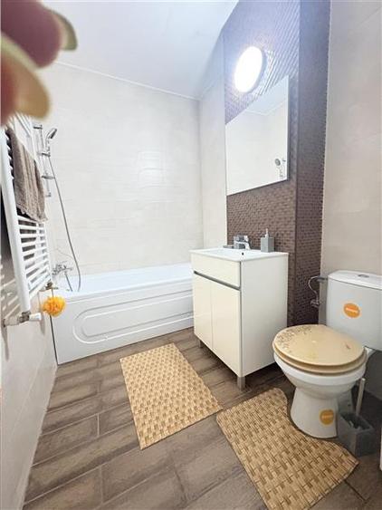 Apartament cu 2 camere semidecomandat, mobilat în Tomis Nord