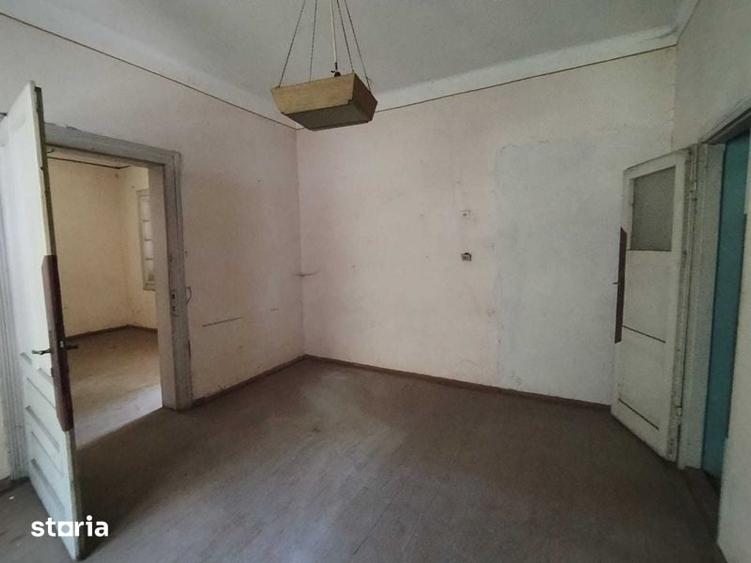 Casă cu 4 camere cu Teren 110 Mp în Posada