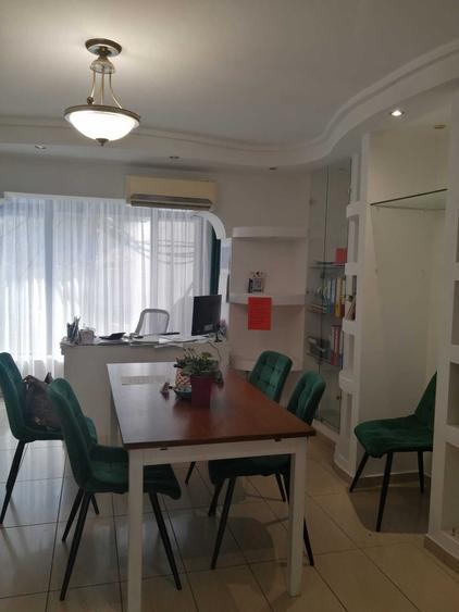 Spațiu comercial, de 70 mp, în Stana