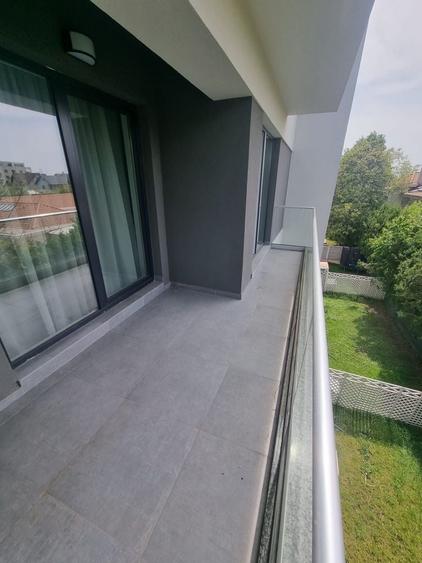 Apartament cu 2 camere decomandat în Albert