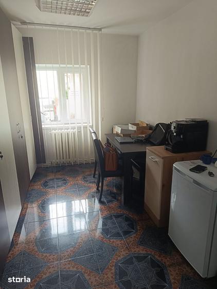 Apartament 2 camere, parter, central, calduros - 2