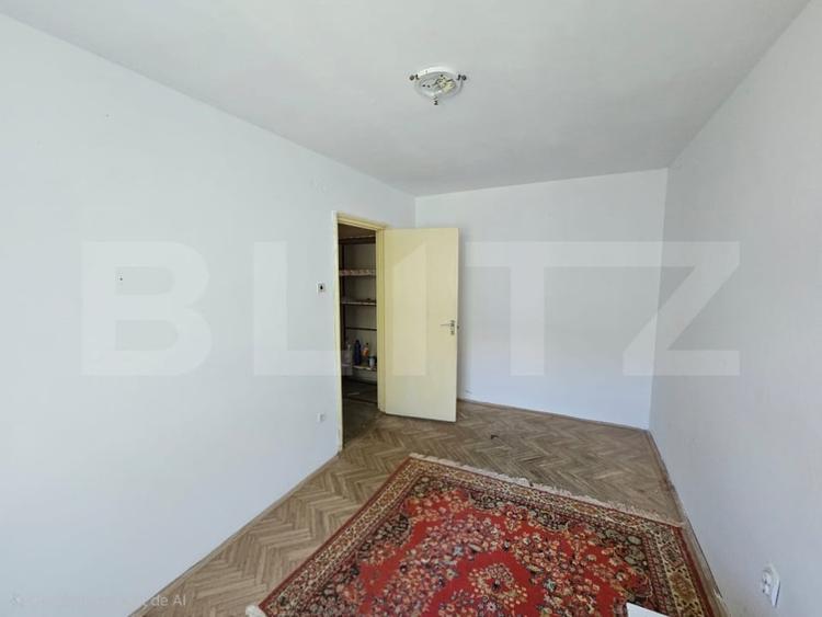 Apartament cu 2 camere semidecomandat în Cugir