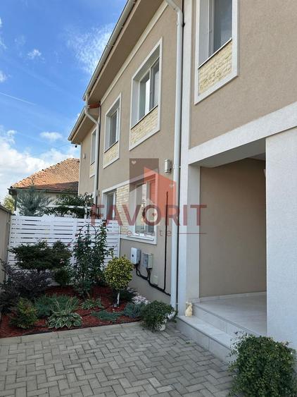 Duplex cu 5 camere cu Canalizare în Giroc