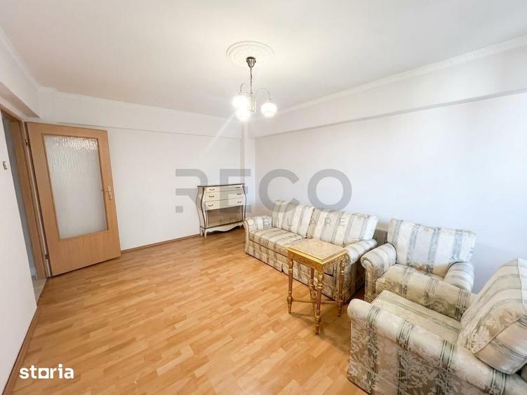 Apartament cu 4 camere decomandat în Nufărul — fotografia 3