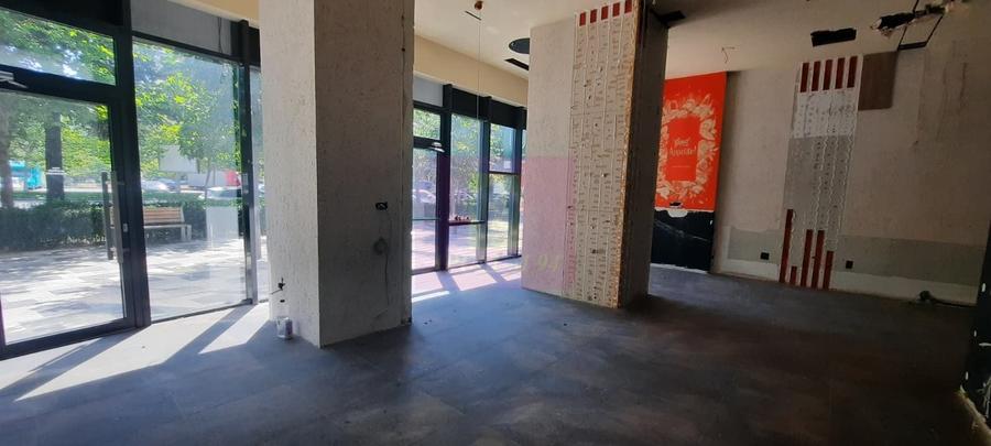 Spațiu comercial, de 226 mp, în Decebal