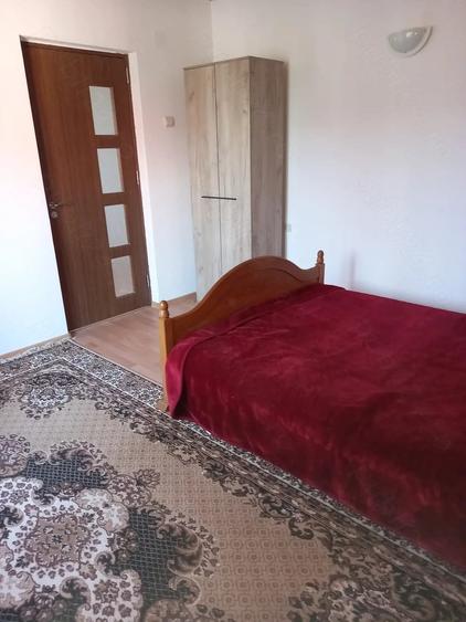 Casă cu 4 camere cu Teren 1758 Mp în Ștefănești