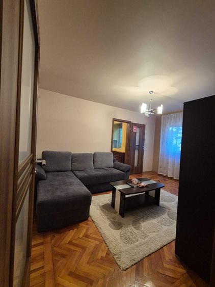 Apartament cu 2 camere semidecomandat în Spitalul Județean