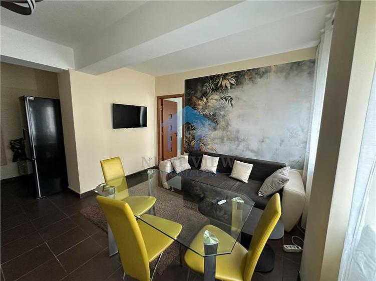 Apartament 3 camere, The Office - 4