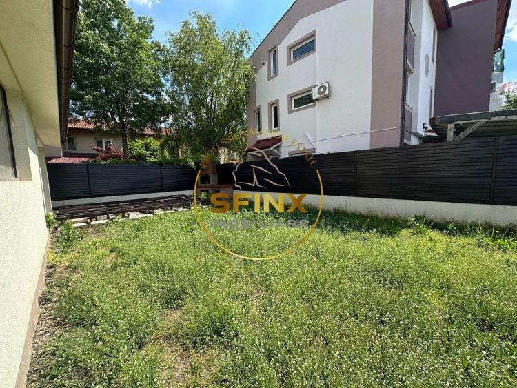 Duplex cu 7 camere cu Canalizare în Pipera