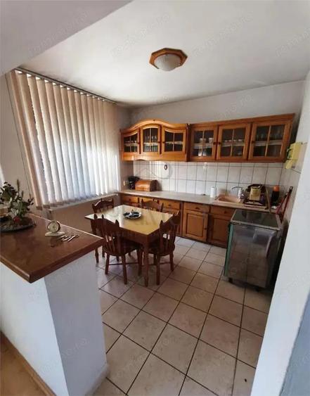 BUCOVINA - 4 CAM - CASA INDIVIDUALA - P+1 - CURTE - GARAJ - CENTRALA - BUCATARIE VARA- - 3