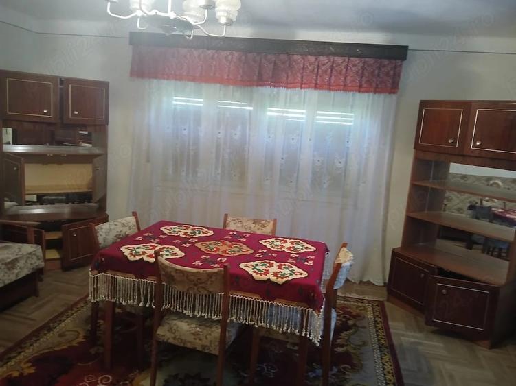 Casa de vanzare + gradina - Vene?ia de Jos, Bra?ov, Romania - 9
