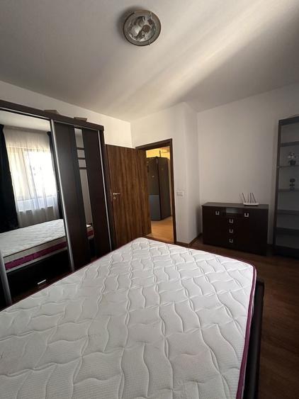 Inchiriez apartament 3 camere Militari Residence - 2