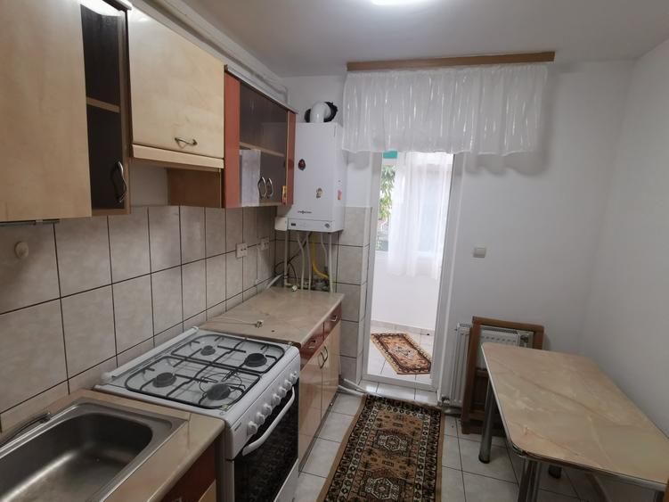 Apartament 2 camere zona Uvertura Mall etaj 1 - 6