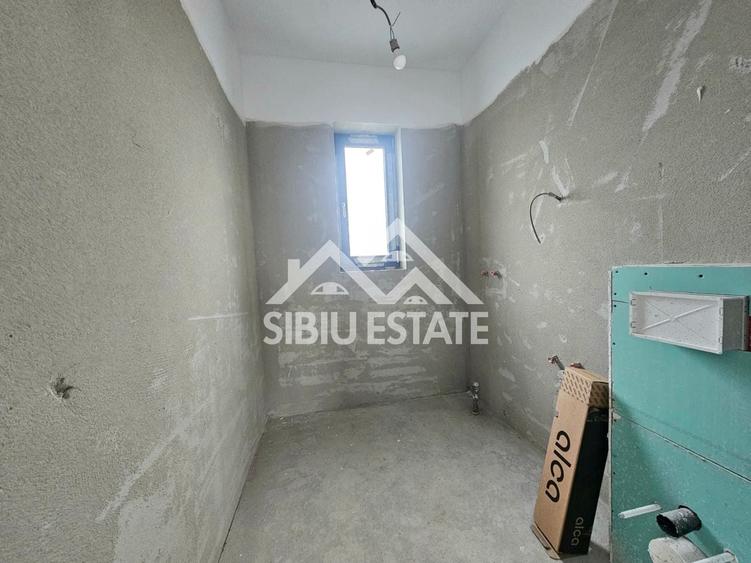 Casa noua 5 camere, curte mare - 7