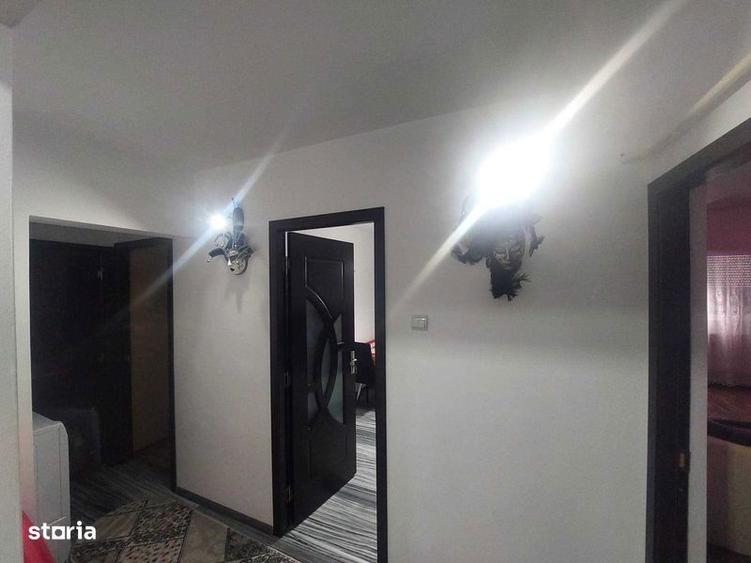 Inchiriez apartament - 2