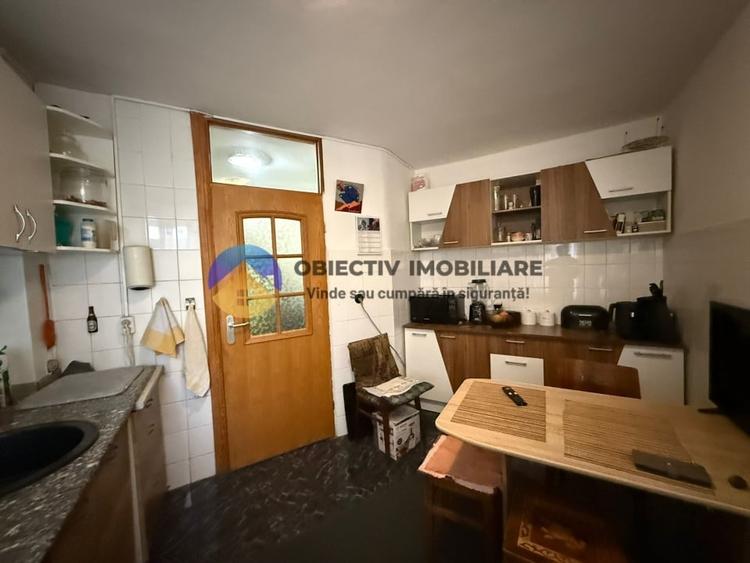 Apartament 3 camere de vanzare – zona centrala – Etaj 1 - 20