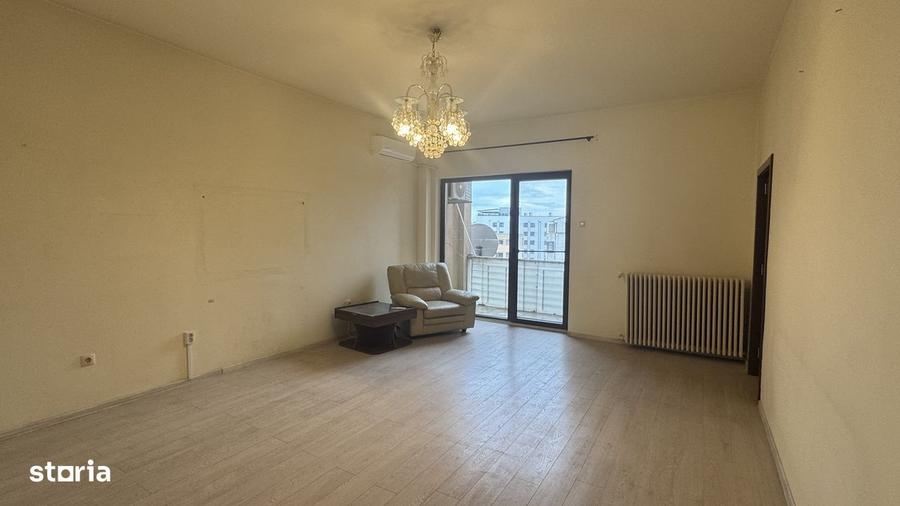 Apartament cu 2 camere decomandat în Polonă