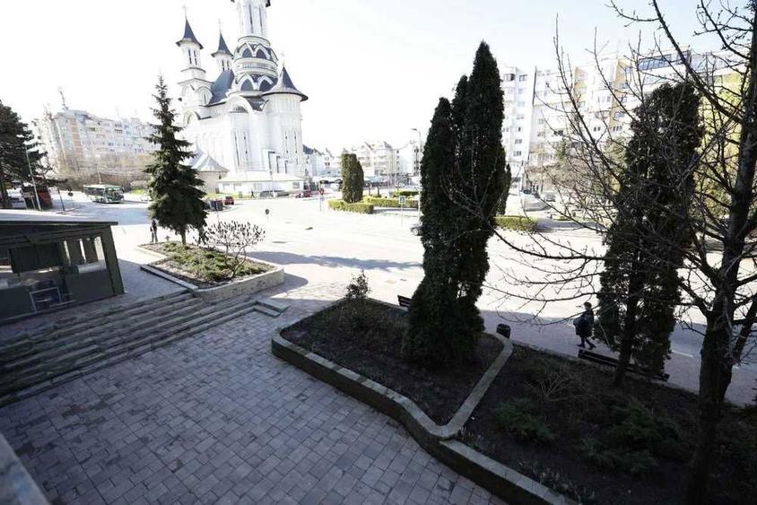 Vand apartament 3 camere zona Catedrala - 6