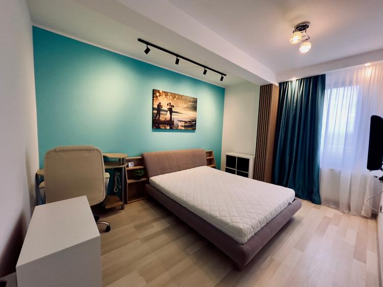 Apartament cu 3 camere si 2 grupuri sanitare in zona Tractorul la Isaran,et7/10 - 12