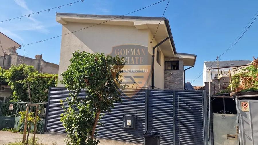 Inchiriat casa renovata 3 camere zona Delfinariu Inchiriat casa renovata 3 camere zona Delfinariu