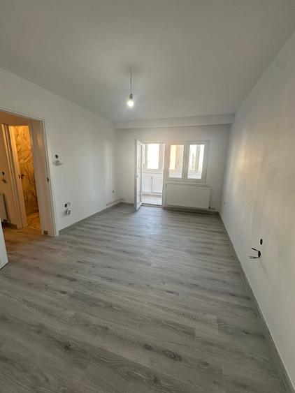 Apartamen 2 camere Vasile Aaron complet renovat - 8