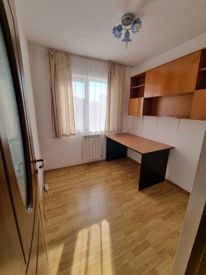 Inchiriez apartament cu 3 camere in Valea Rosie - 5