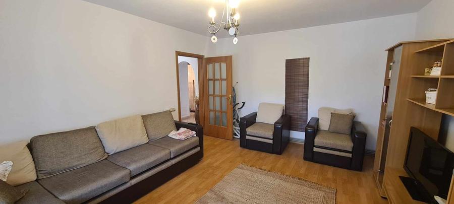 Vitan-Nucului, cf1Dec, 5/8, liber, mobilat, utilat, centrala termica proprie - 1