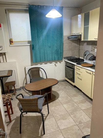 Inchiriez garsoniera - 2