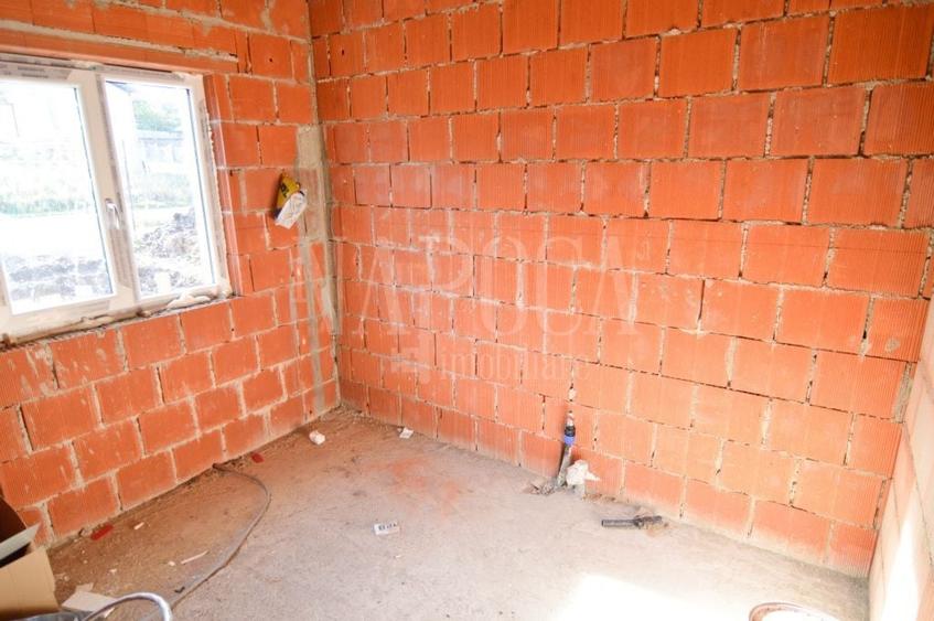 Casa 3 camere de vanzare in Campenesti - 3