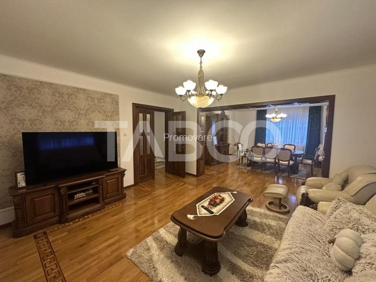 Apartament la vila cu 4 camere si 3 locuri de parcare Turnisor
