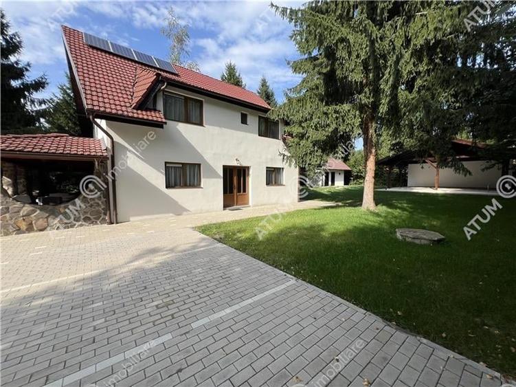 Cabana cu 7 camere 7 bai si teren 1000 mp in Avrig zona Mlaci - 28