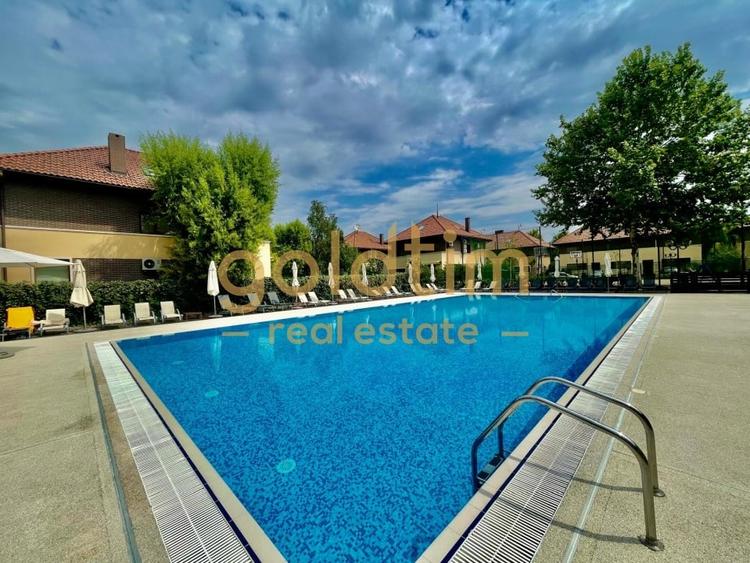 Casă cu 5 camere cu Piscina în Iancu Nicolae