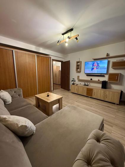 Apartament 2 camere - complet utilat + parcare - 10 minute de metrou - 2