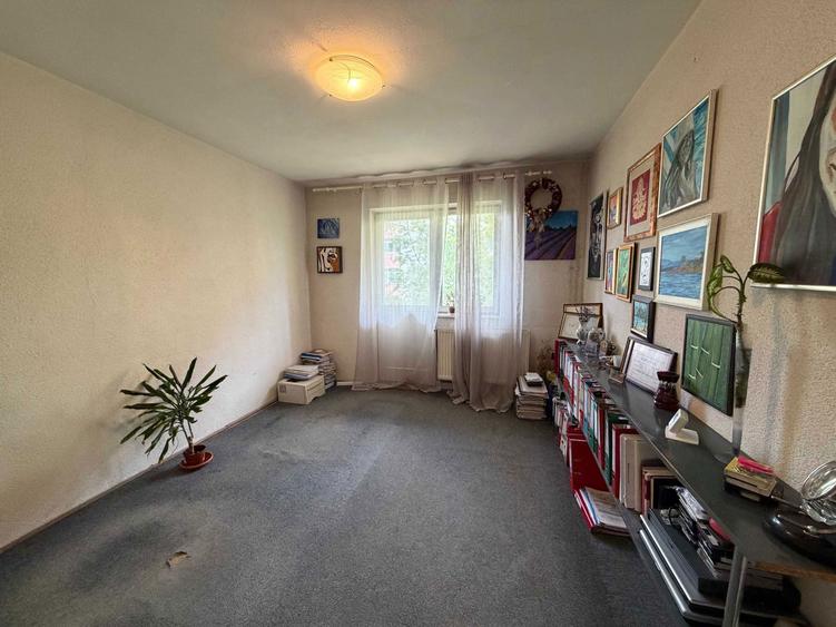 Vand apartament 3 camere - decomandat - etaj 2 - Strand - 6