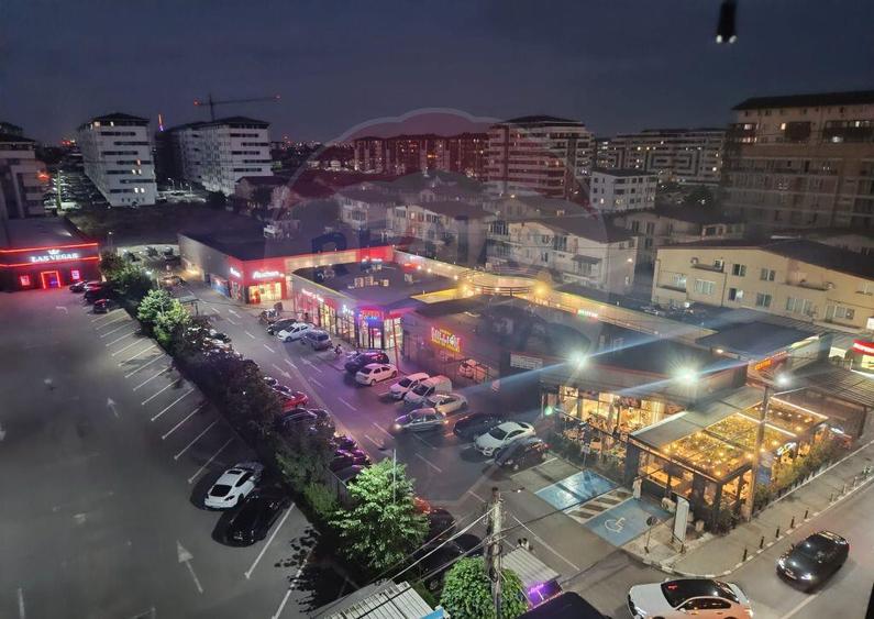 Vanzare apartament 3 camere - 2