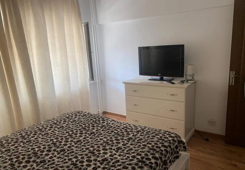 Apartament cu 3 camere decomandat, mobilat în Pantelimon