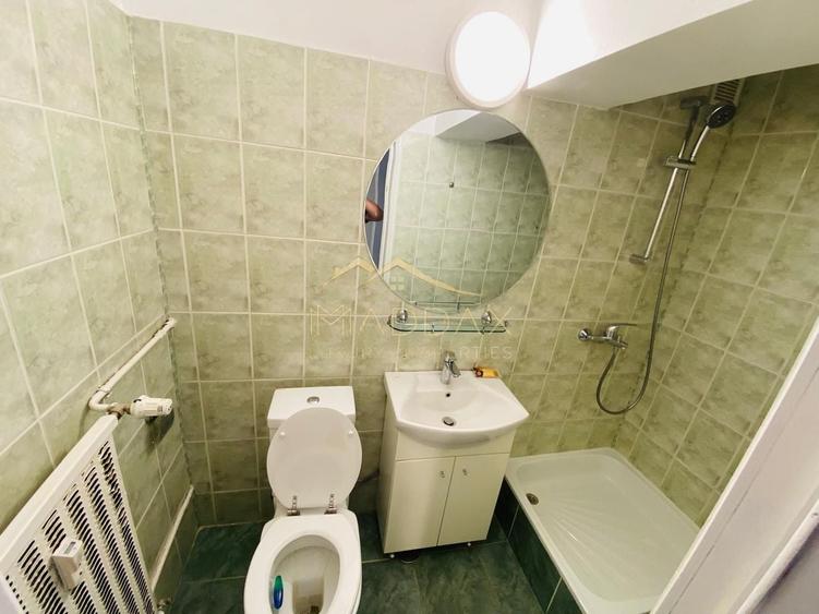 Apartament spațios cu 4 camere, vedere spectaculoasă către Palatul Parlamentului - 20