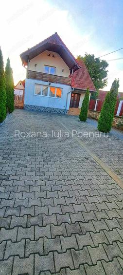 Vand casa in Cristian