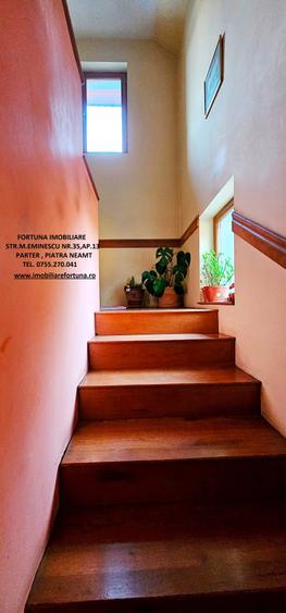 Vila S+P+E+M,anexa si teren,zona rezidentiala la 2 minute de oras - 15