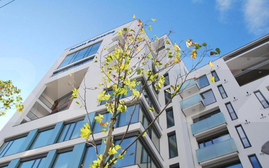 Open space, cladire clasa A - 8