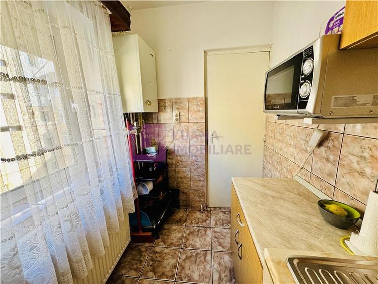 Apartament o camera de vanzare | Compa | etaj 2 | renovat | pivnita - 2