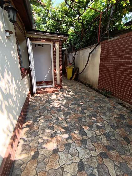 Casa 5 camere Pretabila 2 Familii, teren 176 mp, Bld Dorobantilor - 1