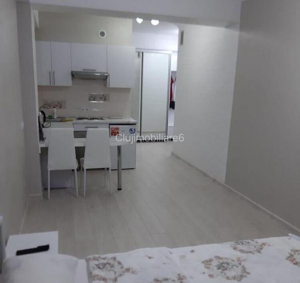 Garsoniera zona Manastur de inchiriat